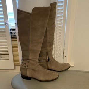 Vince Camuto boot. Taupe color
